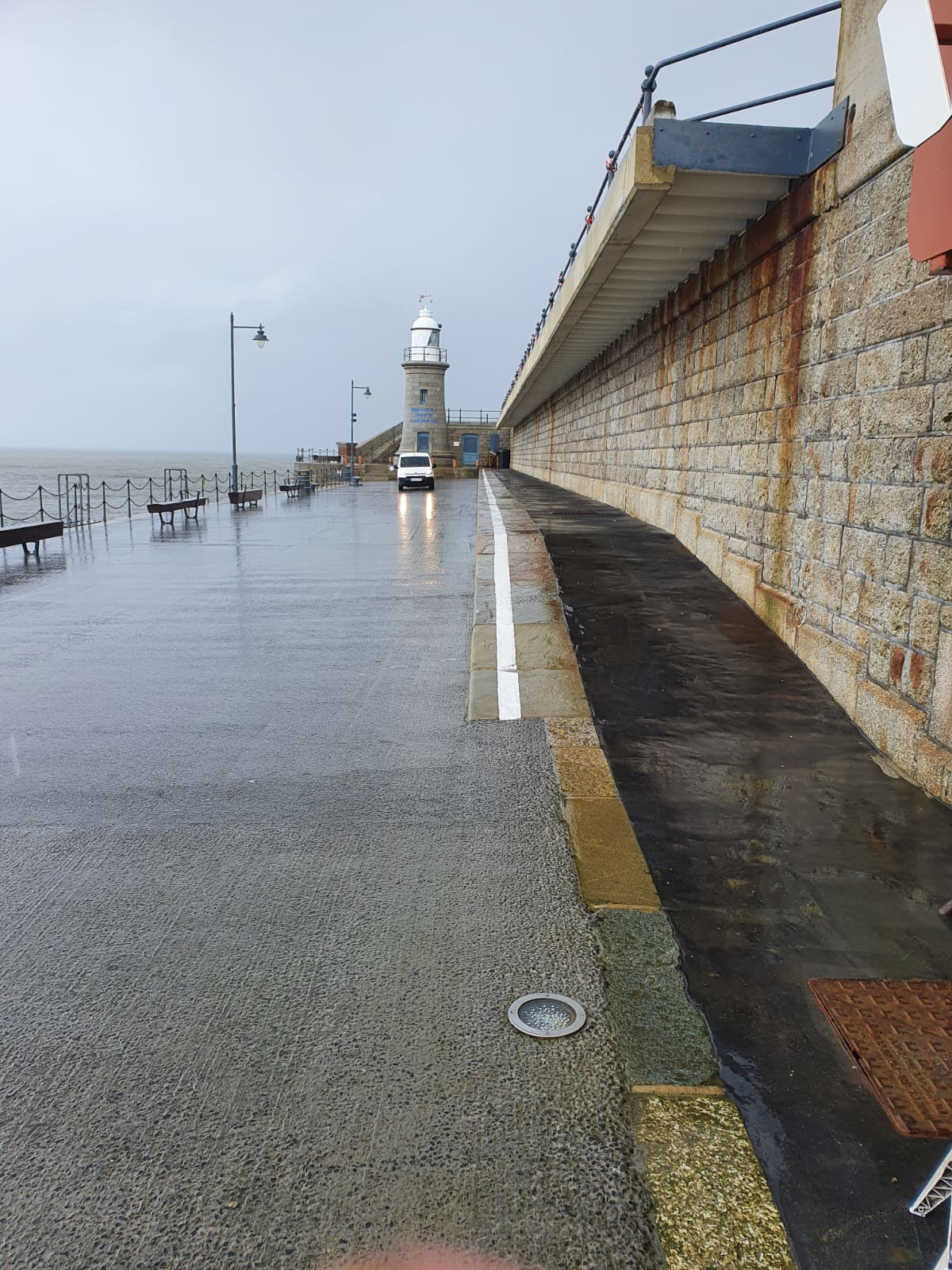 Harbour Arm Spring Clean Lighthouse