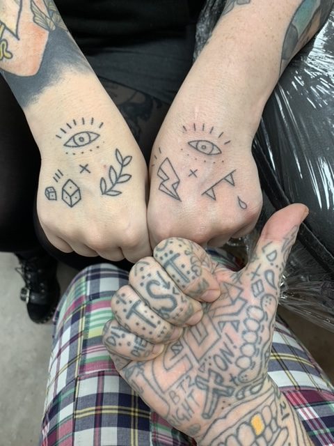 BRB Tattoo Hands