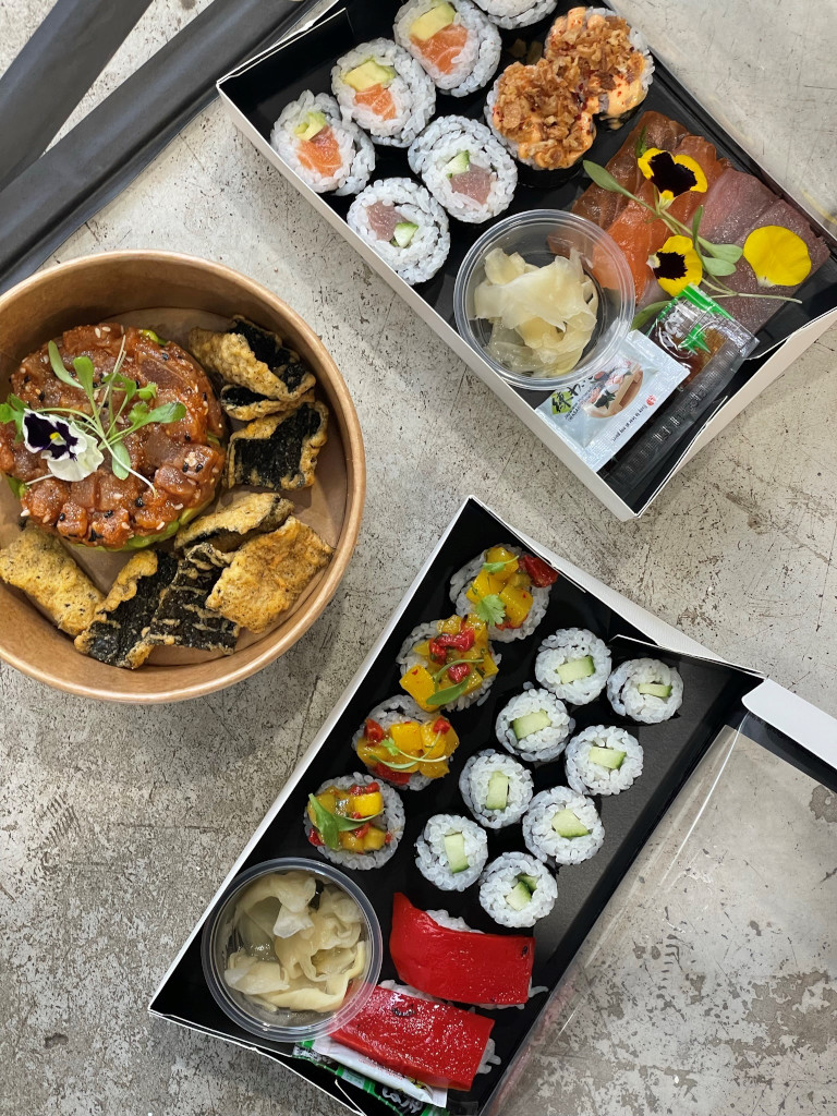 Sooshi Sushi tray
