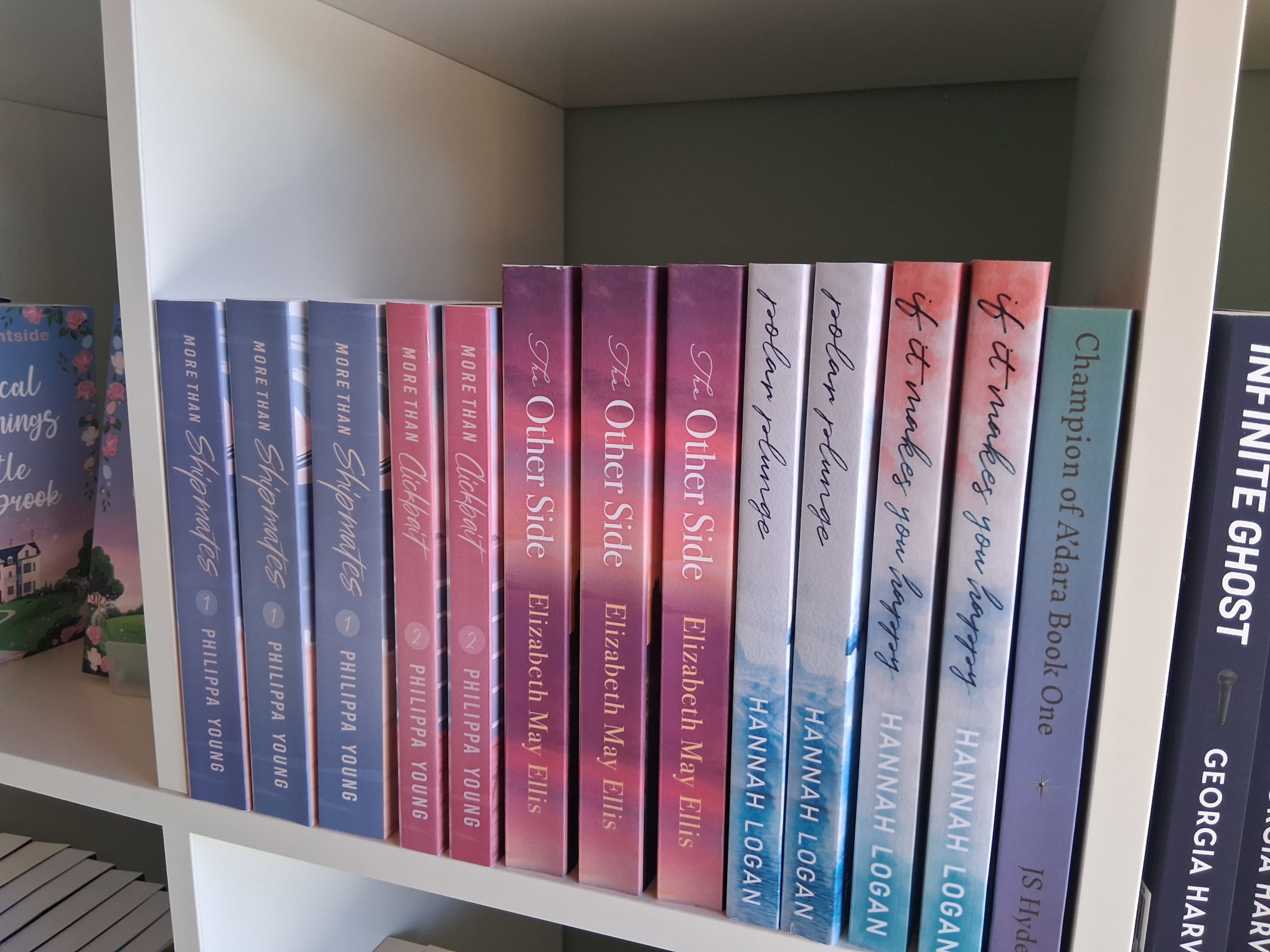 Cosy Cottage Romance Book Shelf