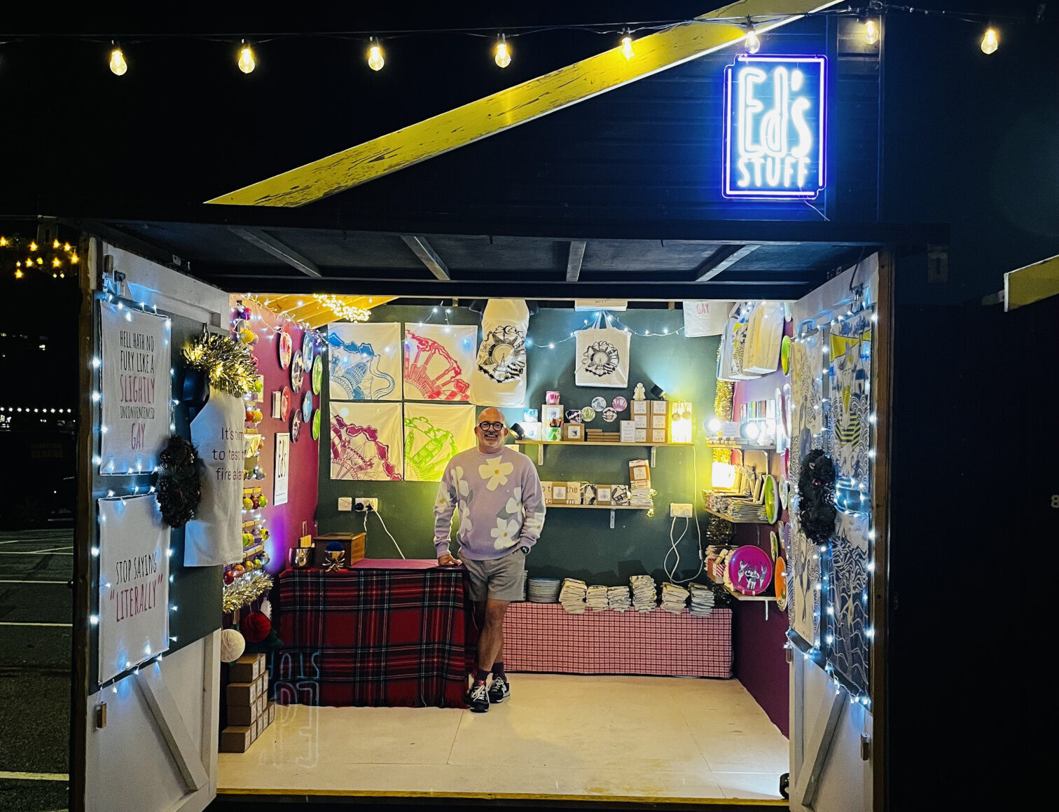 Ed's Stuff Christmas Hut with David
