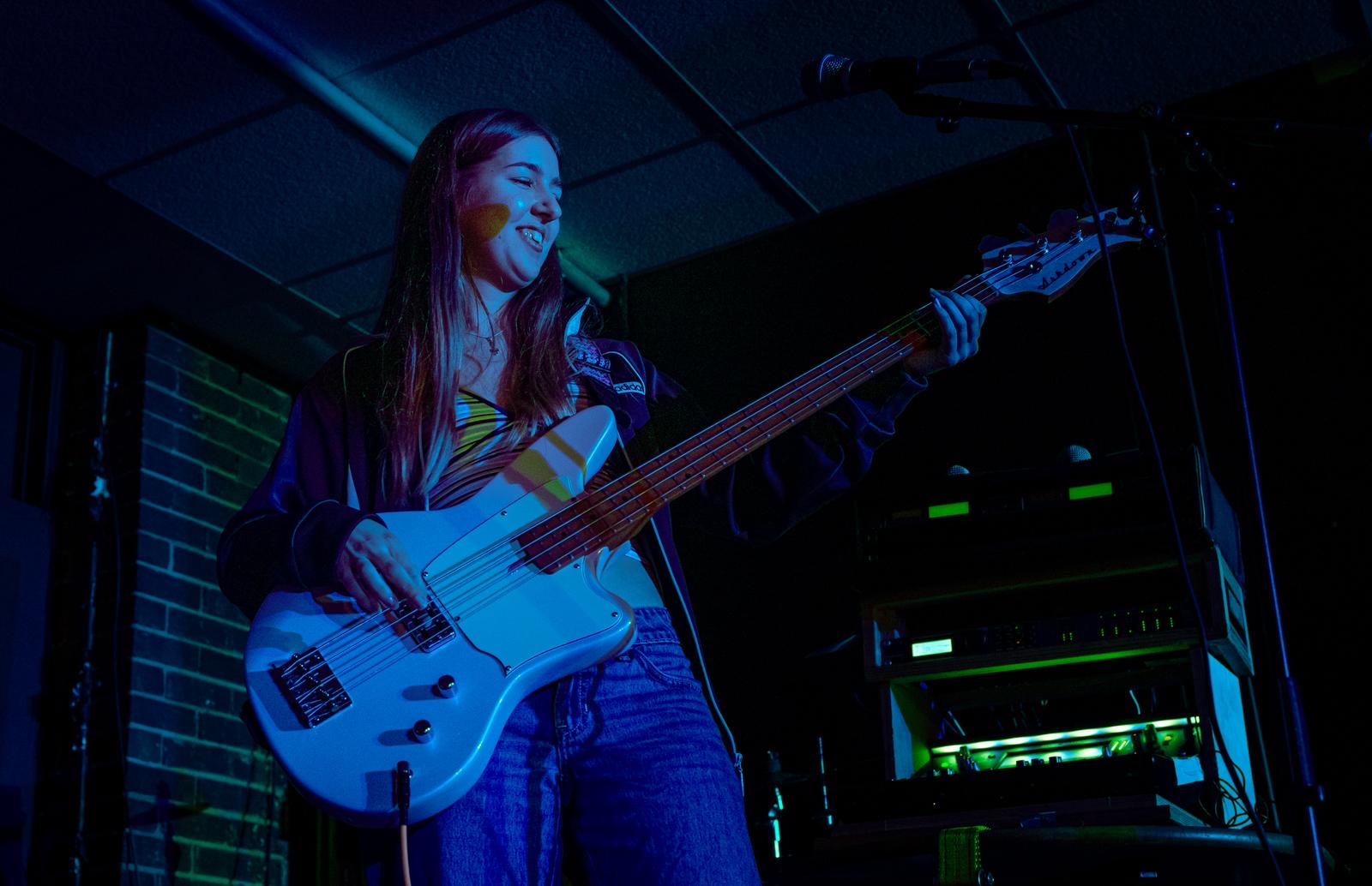 Folkesound Bass