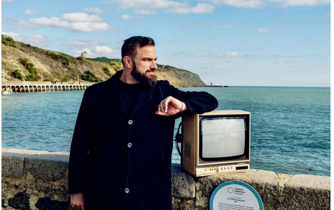 Ben Barton TV Harbour wall